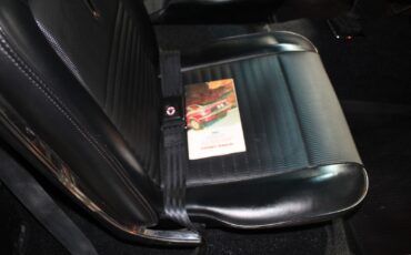 Ford-Mustang-1967-Fastback-21