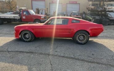 Ford-Mustang-1967-Fastback-8