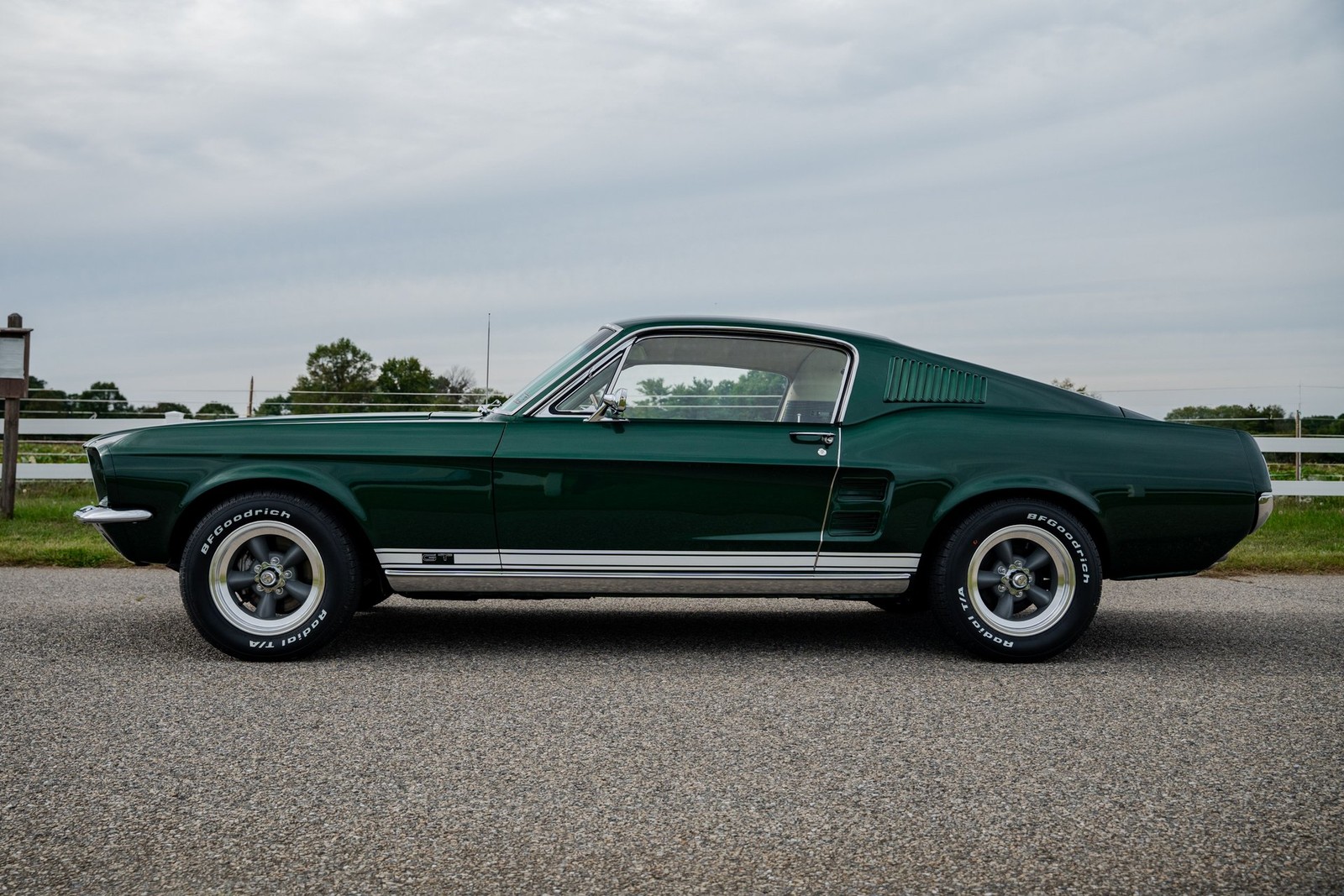 Ford-Mustang-1967-Other-20