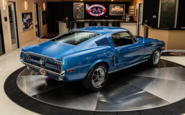 Ford-Mustang-1968-Acapulco-Blue-10