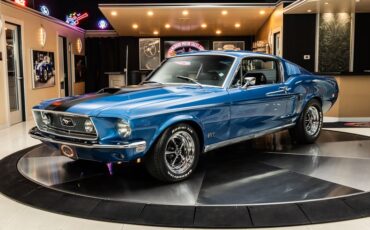Ford-Mustang-1968-Acapulco-Blue