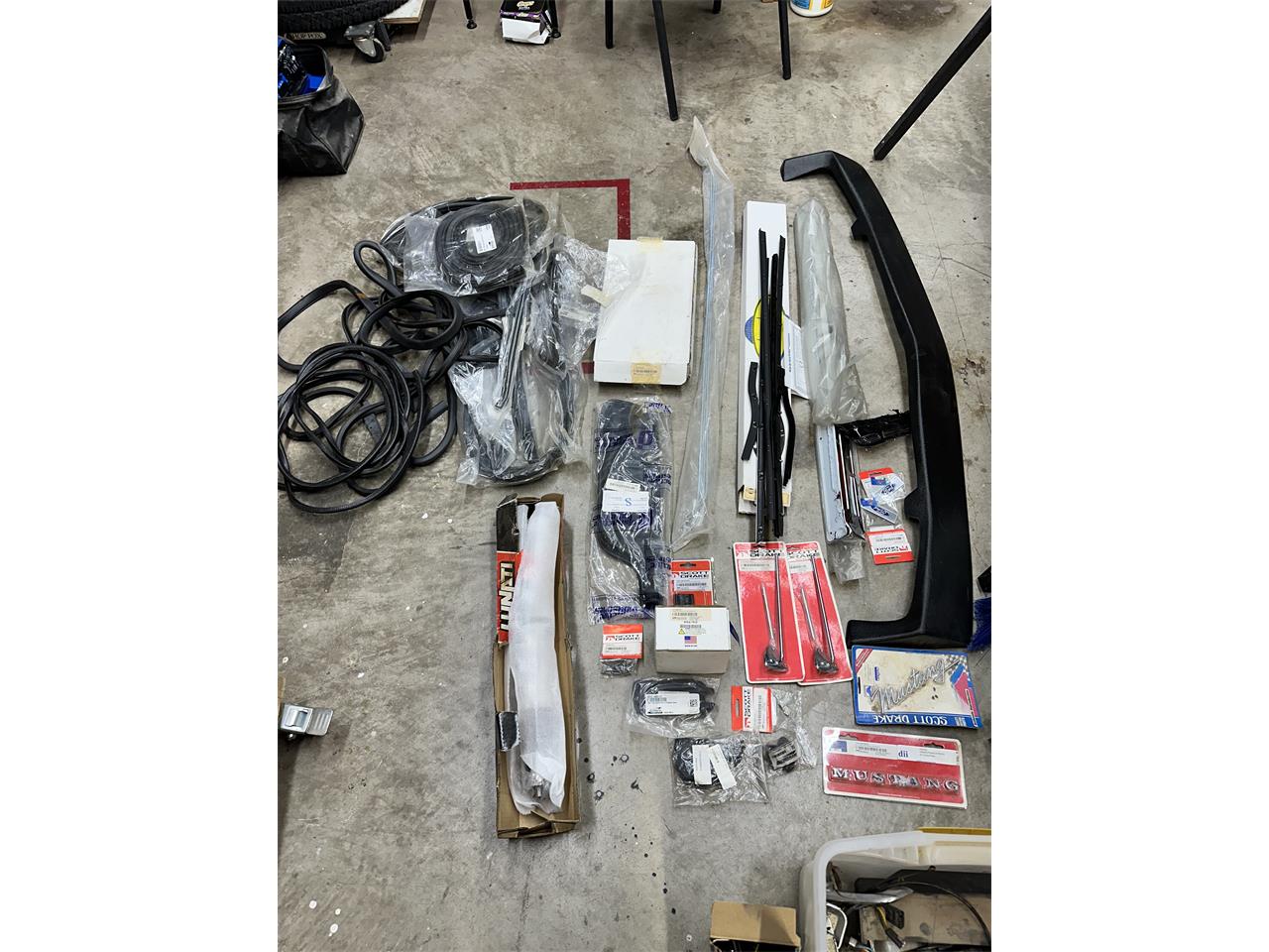 Ford-Mustang-1968-Black-NA-20