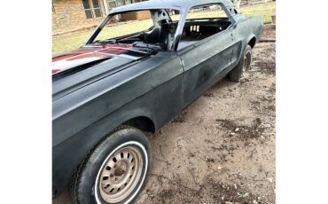 Ford-Mustang-1968-Black-NA-4