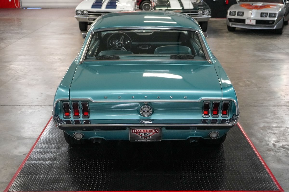 Ford-Mustang-1968-Coupe-16