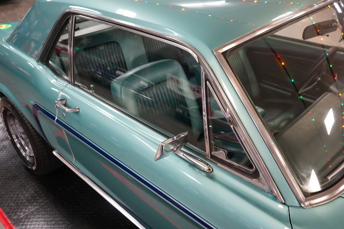 Ford-Mustang-1968-Coupe-37