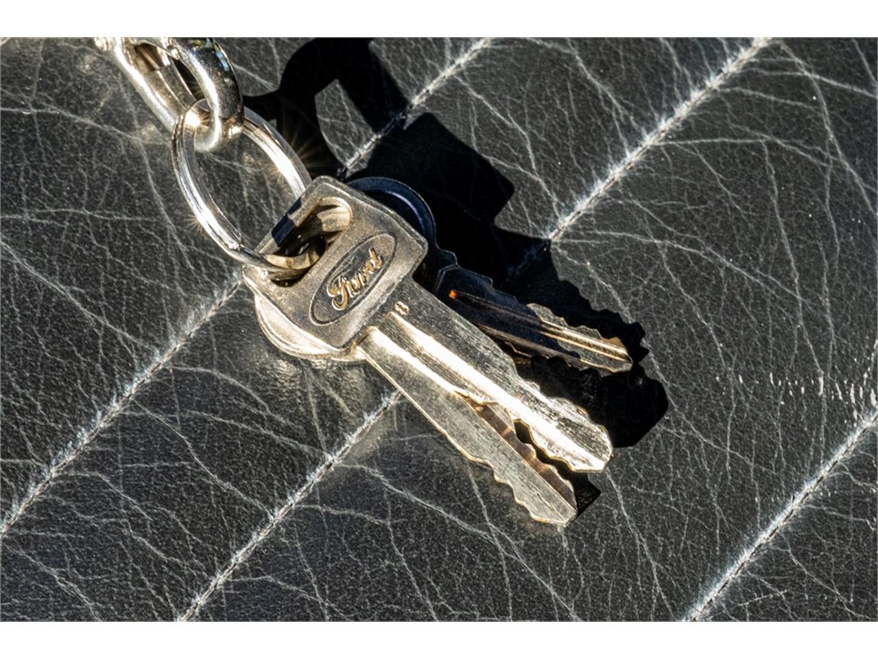 Ford-Mustang-1968-Green-Black-80