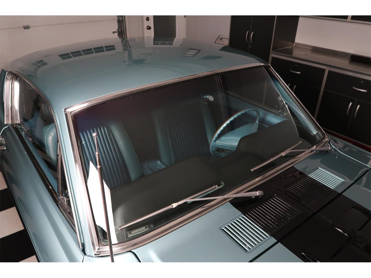 Ford-Mustang-1968-Tahoe-Turquoise-Aqua-2