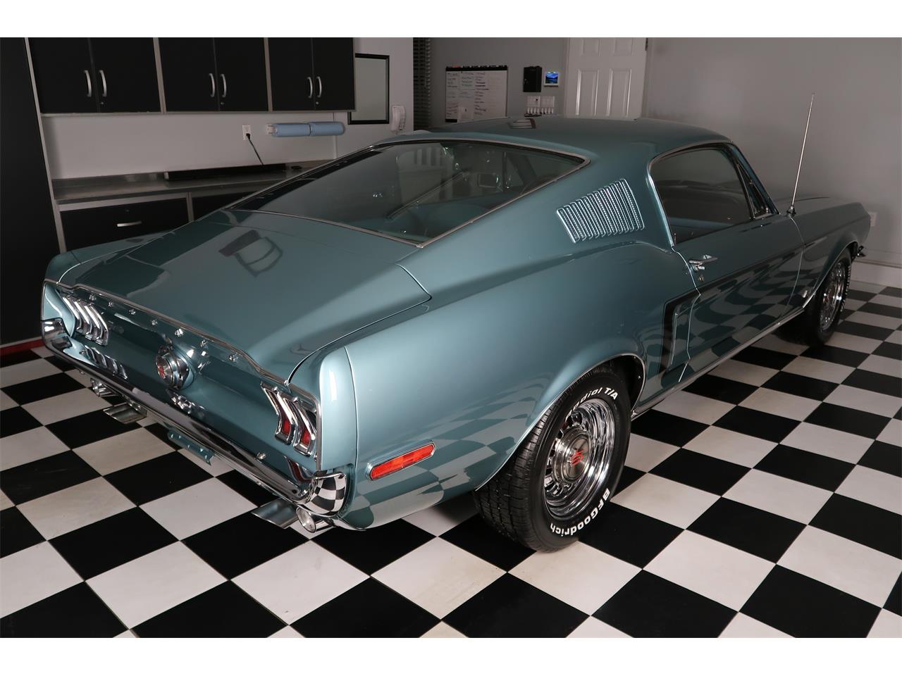 Ford-Mustang-1968-Tahoe-Turquoise-Aqua-22