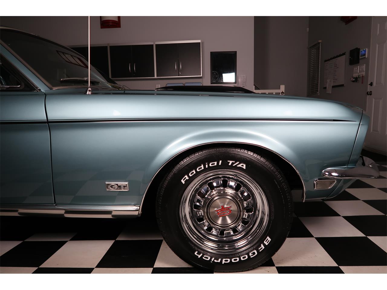 Ford-Mustang-1968-Tahoe-Turquoise-Aqua-27