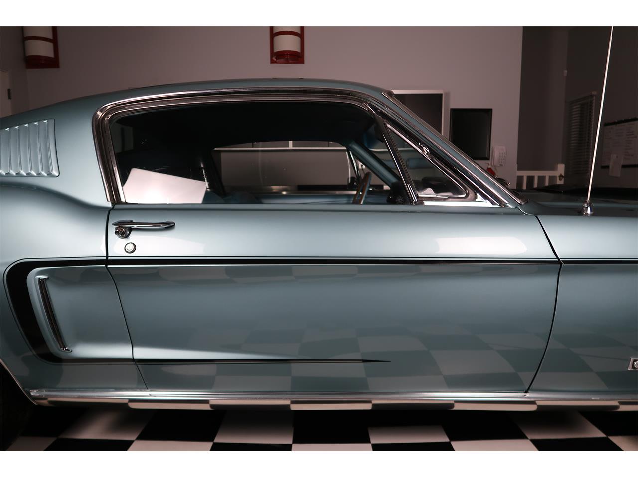 Ford-Mustang-1968-Tahoe-Turquoise-Aqua-28