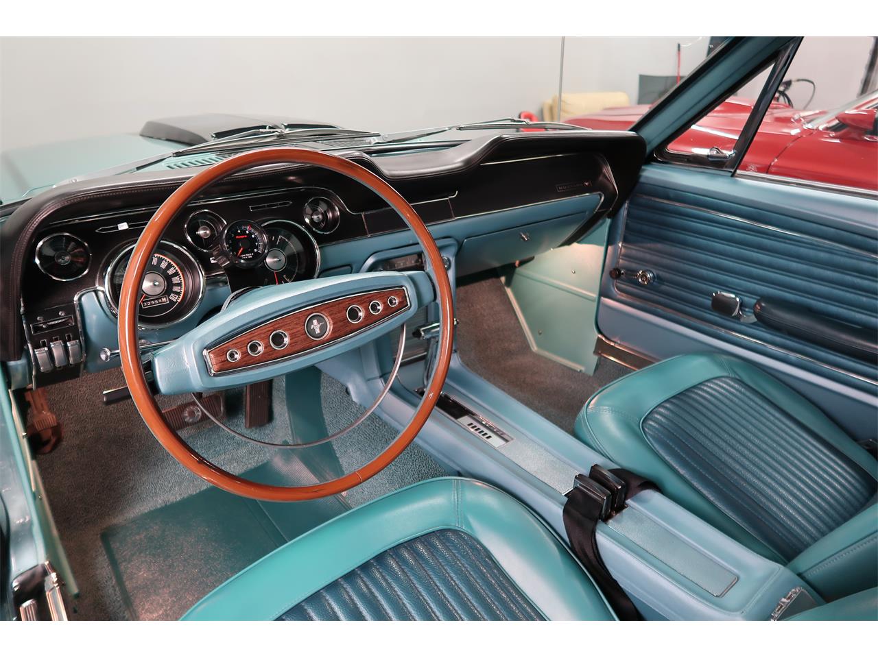 Ford-Mustang-1968-Tahoe-Turquoise-Aqua-5