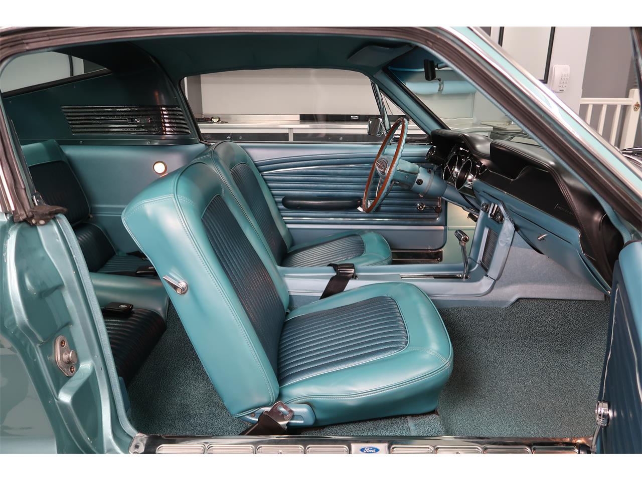 Ford-Mustang-1968-Tahoe-Turquoise-Aqua-9