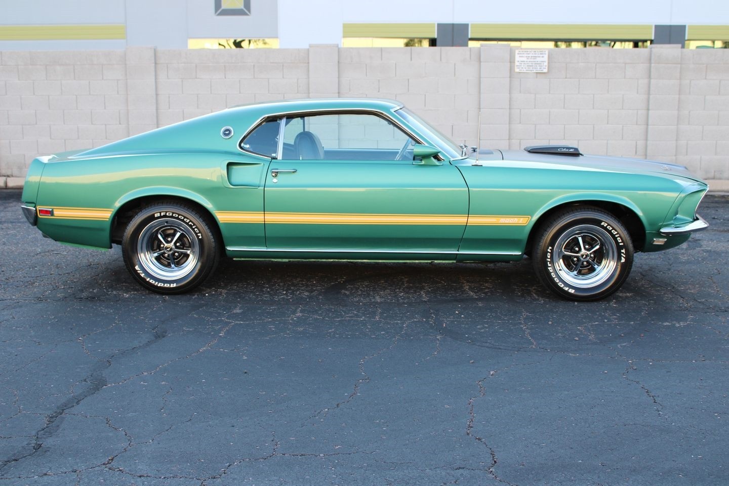 Ford-Mustang-1969-Coupe-1