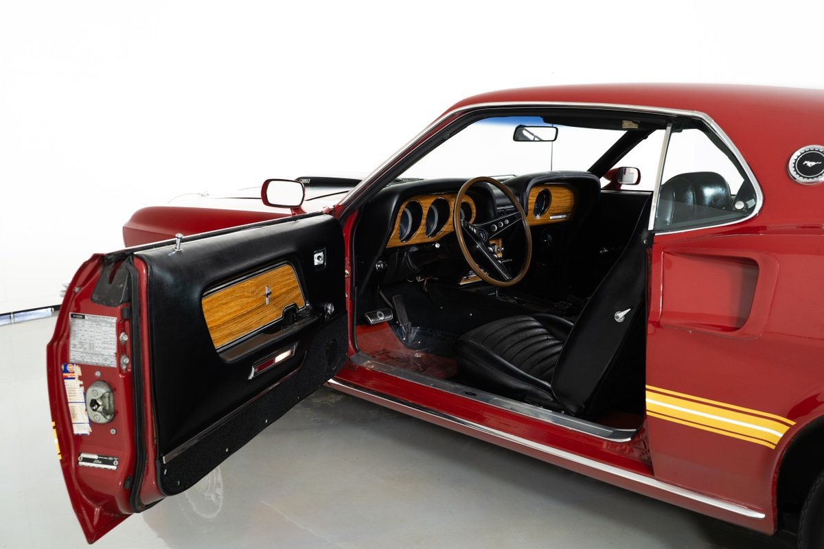 Ford-Mustang-1969-Fastback-17