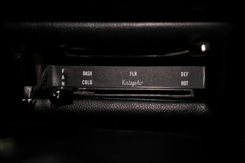 Ford-Mustang-1969-Silver-Black-14