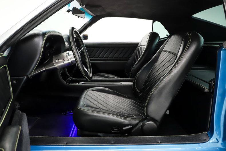 Ford-Mustang-1969-Silver-Black-24