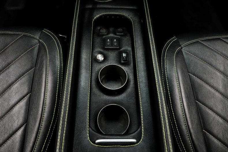 Ford-Mustang-1969-Silver-Black-25