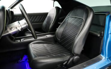 Ford-Mustang-1969-Silver-Black-3