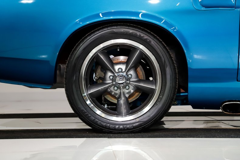 Ford-Mustang-1969-Silver-Black-32