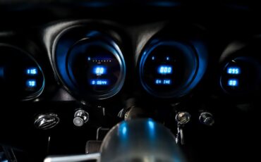 Ford-Mustang-1969-Silver-Black-4