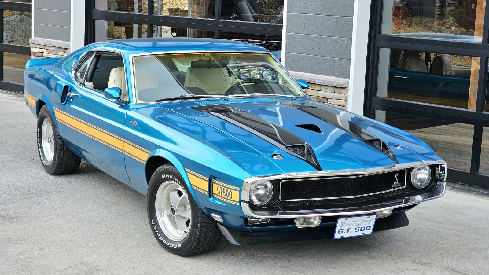 Ford-Mustang-1970-Fastback-1