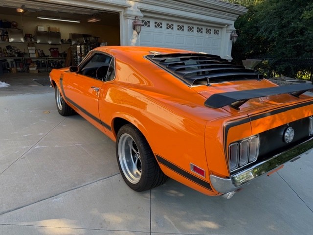 Ford-Mustang-1970-Fastback-4
