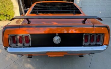 Ford-Mustang-1970-Fastback-5