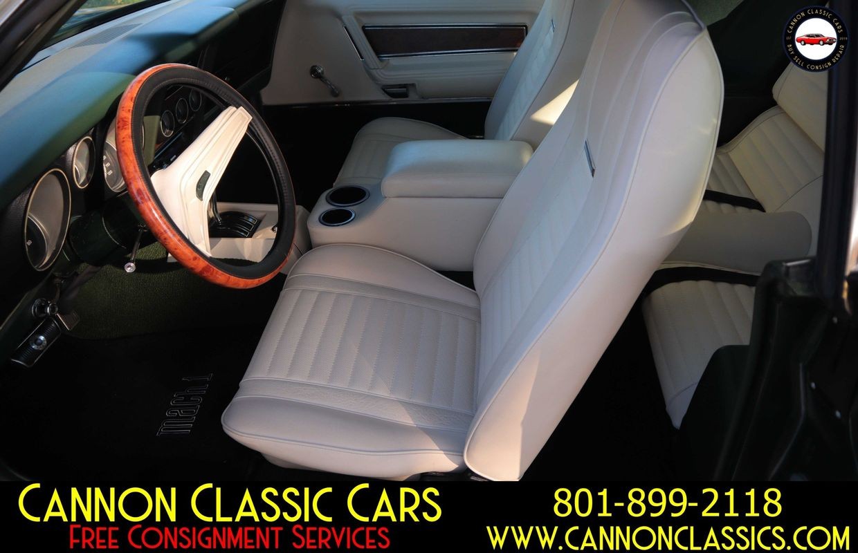 Ford-Mustang-1971-25