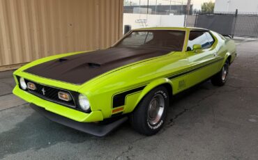 Ford-Mustang-1971-Fastback