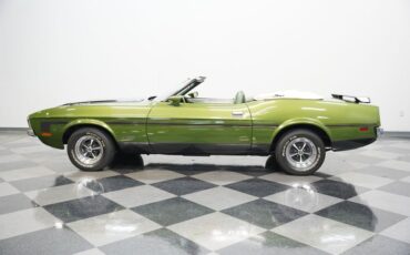Ford-Mustang-1972-Ivy-Glow-Metallic-Green-10