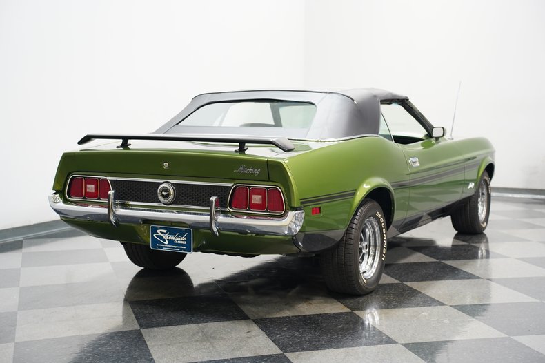 Ford-Mustang-1972-Ivy-Glow-Metallic-Green-12