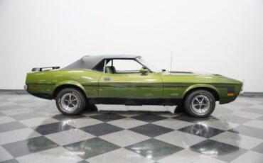 Ford-Mustang-1972-Ivy-Glow-Metallic-Green-15