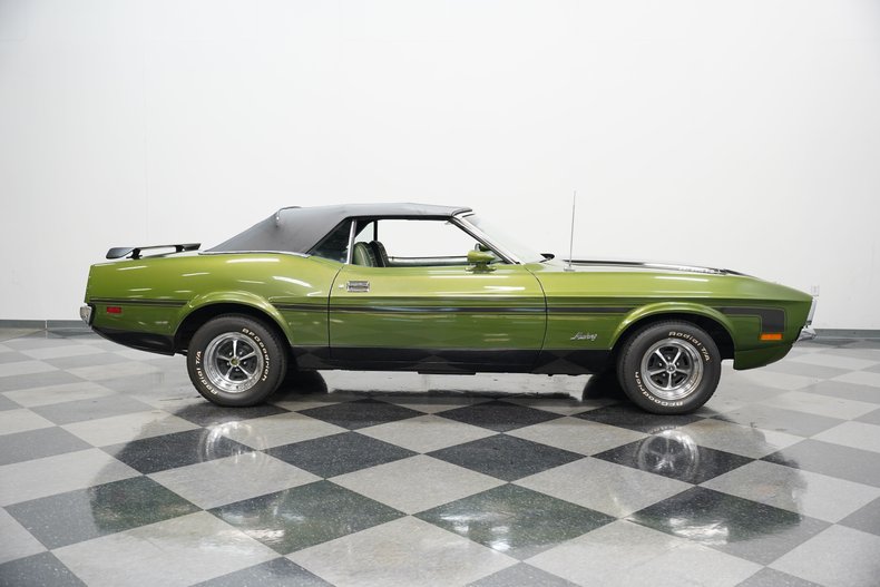 Ford-Mustang-1972-Ivy-Glow-Metallic-Green-15