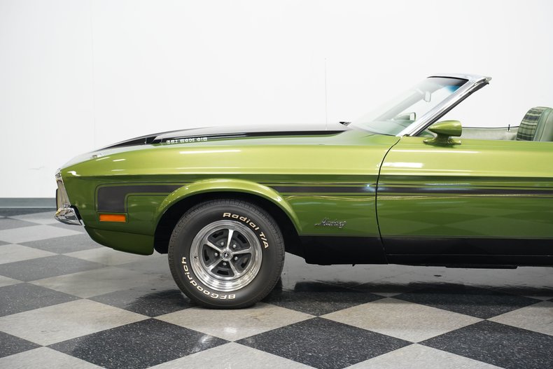 Ford-Mustang-1972-Ivy-Glow-Metallic-Green-21