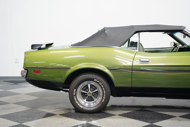 Ford-Mustang-1972-Ivy-Glow-Metallic-Green-27