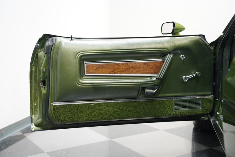 Ford-Mustang-1972-Ivy-Glow-Metallic-Green-35