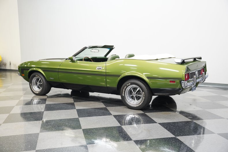 Ford-Mustang-1972-Ivy-Glow-Metallic-Green-47