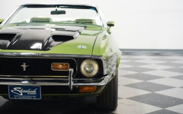 Ford-Mustang-1972-Ivy-Glow-Metallic-Green-48
