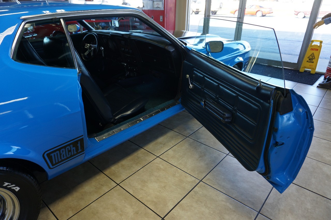 Ford-Mustang-1973-Classic-Car-23