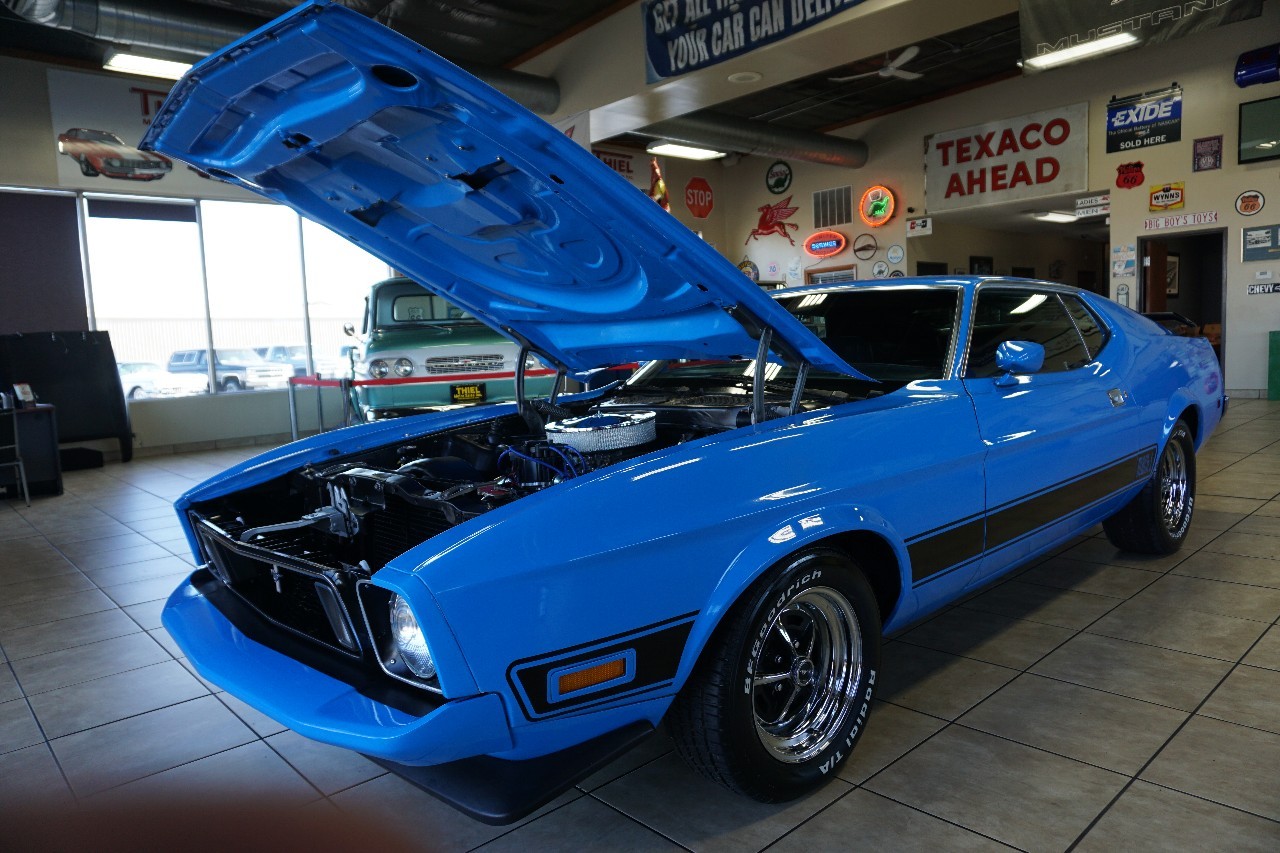 Ford-Mustang-1973-Classic-Car-31