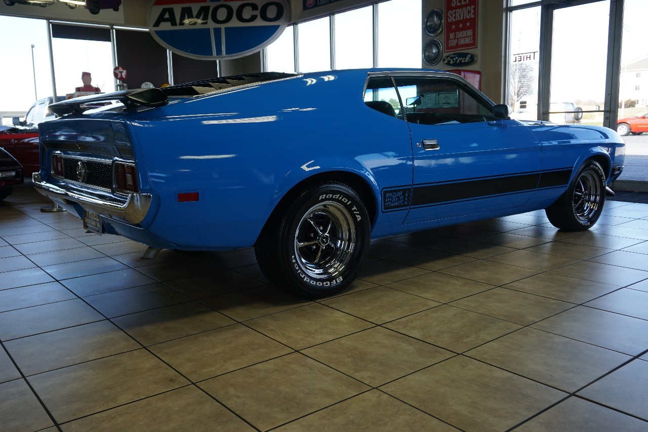 Ford-Mustang-1973-Classic-Car-8