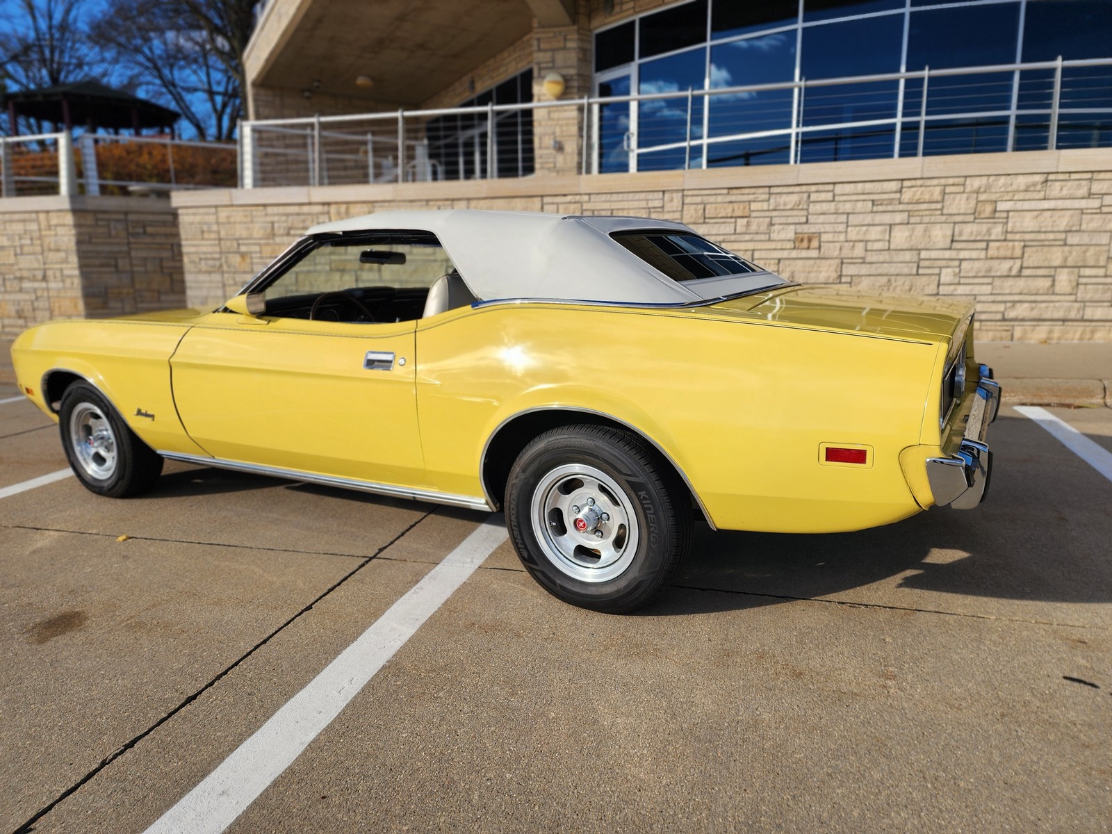 Ford-Mustang-1973-Convertible-2