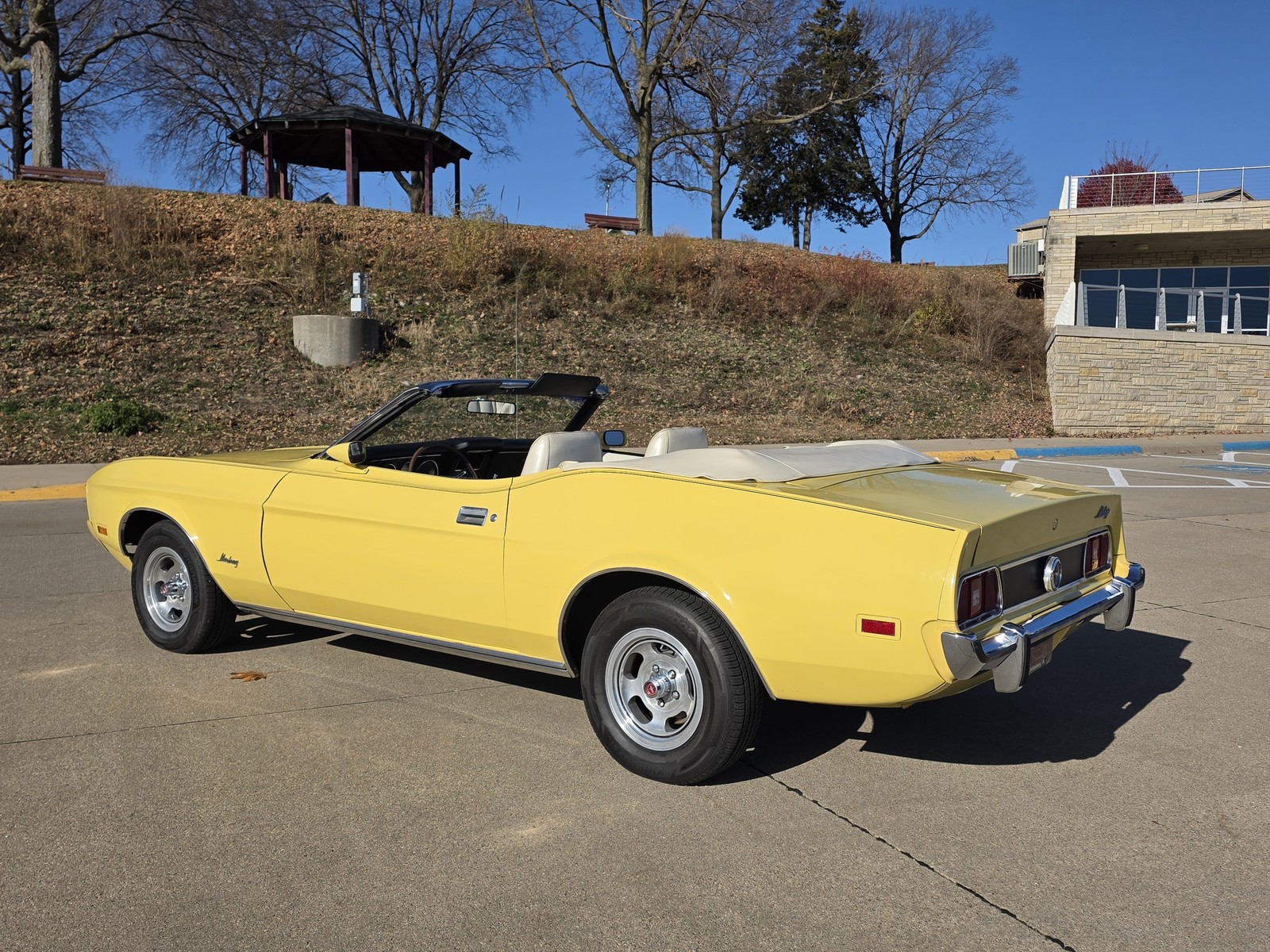 Ford-Mustang-1973-Convertible-36
