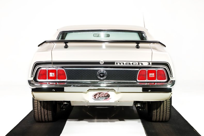 Ford-Mustang-1973-White-White-15