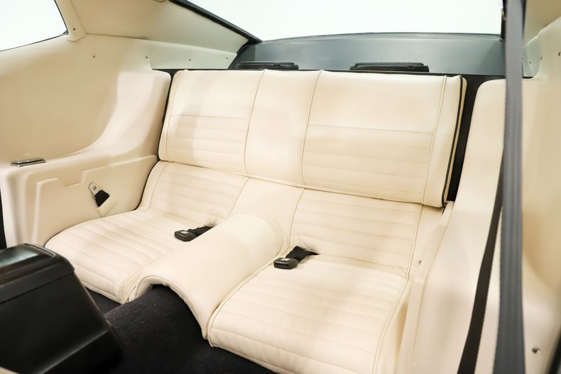 Ford-Mustang-1973-White-White-21