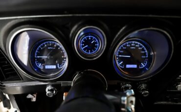 Ford-Mustang-1973-White-White-25