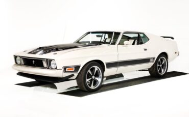 Ford-Mustang-1973-White-White-29