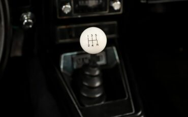 Ford-Mustang-1973-White-White-3