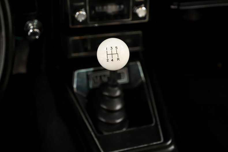 Ford-Mustang-1973-White-White-3