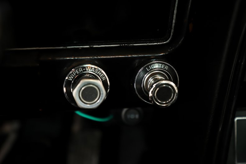 Ford-Mustang-1973-White-White-30